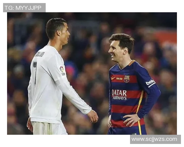 从梅西到C罗:揭秘全球最酷足球球星背后的故事与传奇